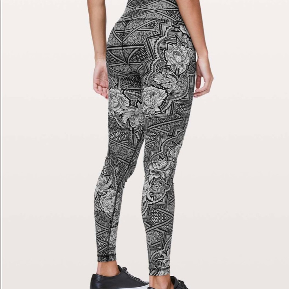 Lululemon Wunder Under High Rise Inked Ice Black - Picture 2 of 8